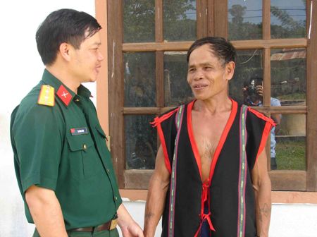 Già làng A Hải hiến đất xây bệnh xá quân dân y