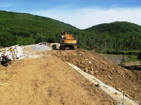 Sửa chữa công trình hồ chứa nước Cồn Tranh: Khẩn trương nhưng phải bảo đảm chất lượng