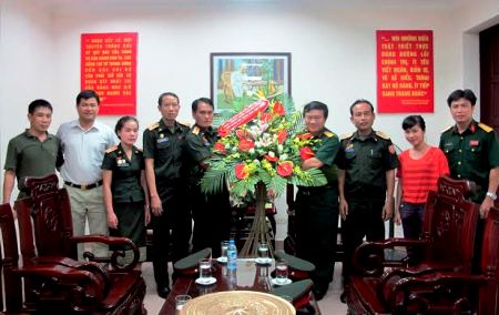 Báo QĐND Lào chúc mừng Báo QĐND Việt Nam nhân dịp Quốc Khánh
