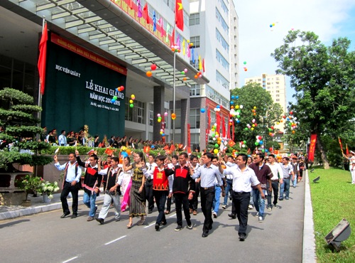 Học viện Quân y khai giảng năm học mới