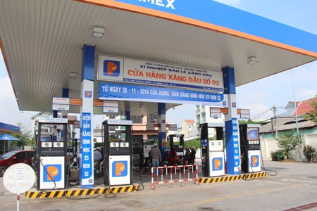 Bán đại trà xăng sinh học tại các tỉnh phía Nam: Vì sao người dân chưa 
