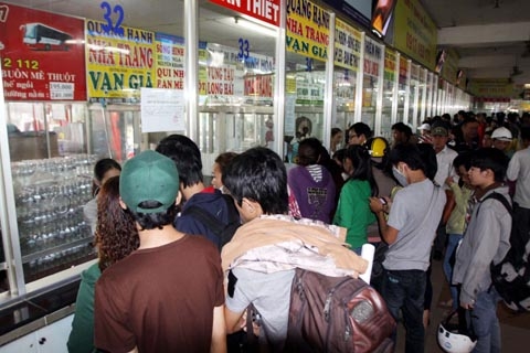 Hà Nội sẽ miễn phí xe cho 20.000 công nhân về quê đón Tết