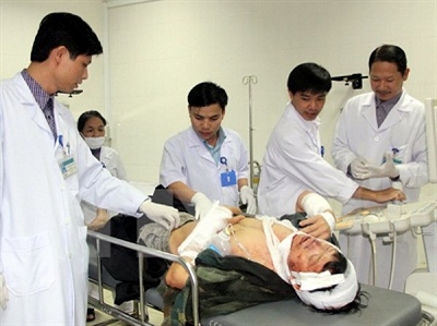 Không giúp đỡ người bị nạn có bị xử lý hình sự?