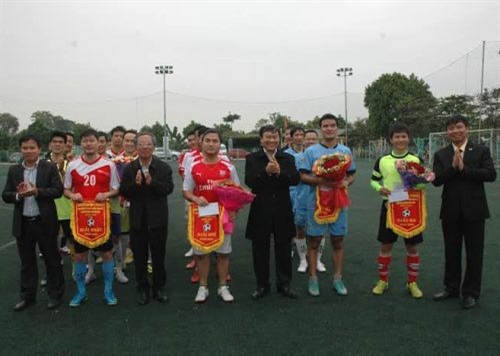 Giải bóng đá giao hữu chào mừng ngày 22-12