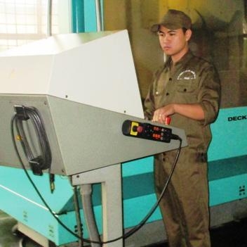 Thợ phay say nghề