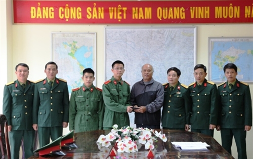 Hành động đẹp của hai học viên Học viện Quân y
