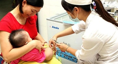 Xử lý nghiêm mọi hành vi trục lợi từ tiêm chủng dịch vụ 