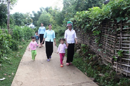 Ngỡ ngàng bản Lướt