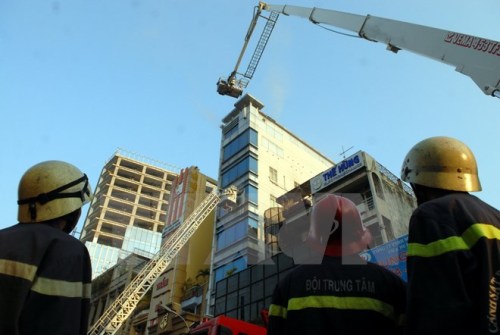 Đã khống chế được đám cháy tại tiệm massage cao tầng