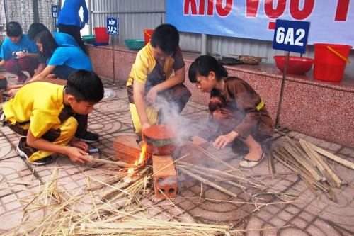 Náo nức “Hội chợ quê 2015”
