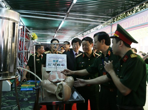 Tích cực đổi mới đào tạo, nghiên cứu y học quân sự, đáp ứng yêu cầu của quân đội