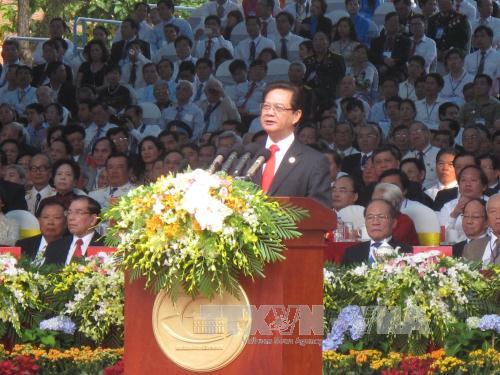 Phát huy tinh thần Đại thắng mùa Xuân 1975, phấn đấu xây dựng đất nước ta đàng hoàng hơn, to đẹp hơn