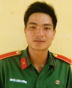 Vượt nắng, thắng mưa để 