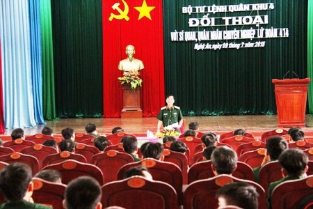 Đối thoại để xây dựng môi trường dân chủ