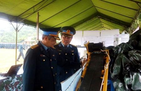 Lữ đoàn Công binh 28, Quân chủng Phòng không-Không quân: Cán bộ vượt khó đi đầu