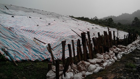 Khẩn trương cứu đập Vòng Tre