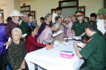 Về việc cấp thẻ bảo hiểm năm 2016 cho thân nhân sĩ quan