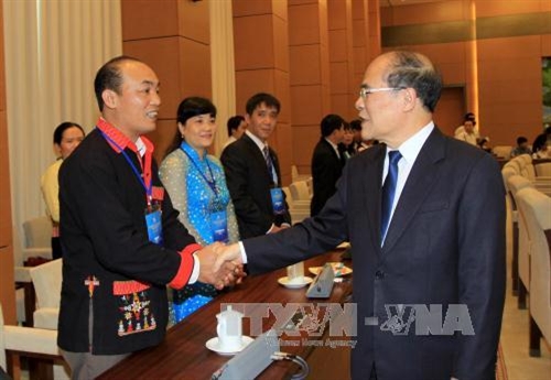 Chủ tịch Quốc hội Nguyễn Sinh Hùng gặp mặt Hội thầy thuốc trẻ Việt Nam 