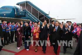 Tổng bí thư, Chủ tịch nước CHDCND Lào kết thúc tốt đẹp chuyến thăm hữu nghị chính thức Việt Nam