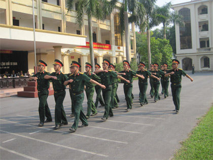 Nâng cao chất lượng huấn luyện, thực hiện điều lệnh