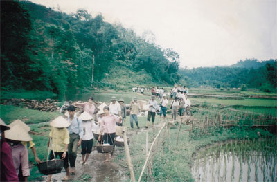 Gieo mầm tri thức giữa đại ngàn