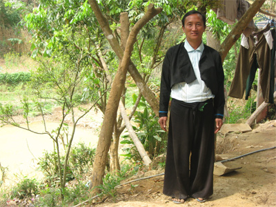 Trưởng bản Vừ Pả Câu “vác tù và hàng tổng”