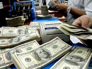 Hiệu ứng thắt chặt cho vay: Ngoại tệ liên tục tăng