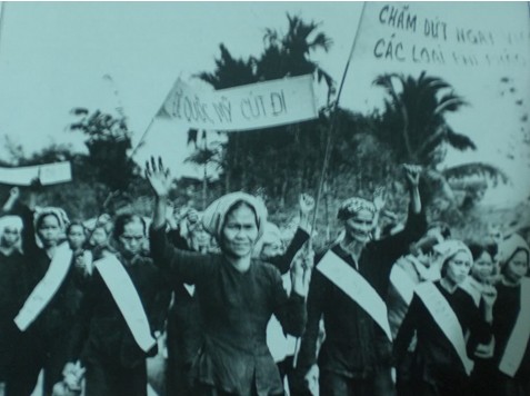 Tiến công bằng sức mạnh tổng hợp