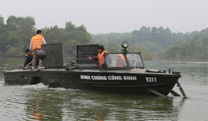 Điezel hóa ca-nô BMK-150