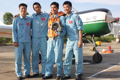 Nhộn nhịp mùa bay đơn