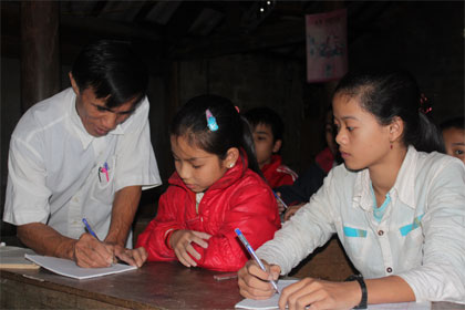 Thầy giáo làng trên dãy núi Giăng Màn