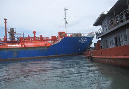 Cứu hộ an toàn hai tàu bị nạn trên biển, cứu sống 7 thuyền viên