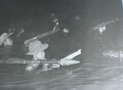 Bày thế trận dụ địch vào bẫy