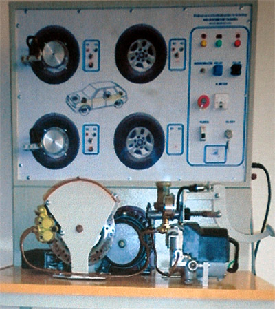 Thiết bị huấn luyện sửa chữa hệ thống phanh ABS