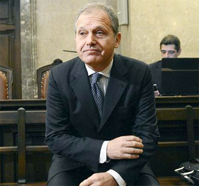 Đổi tiền lấy luật