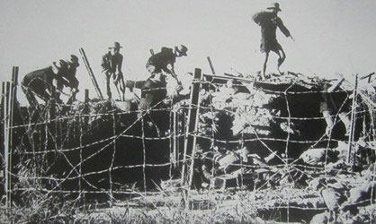 Ba mũi giáp công phá sập” ấp chiến lược”