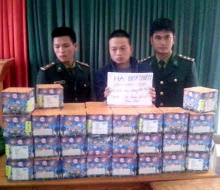 Bắt đối tượng buôn bán, vận chuyển 72kg pháo hoa