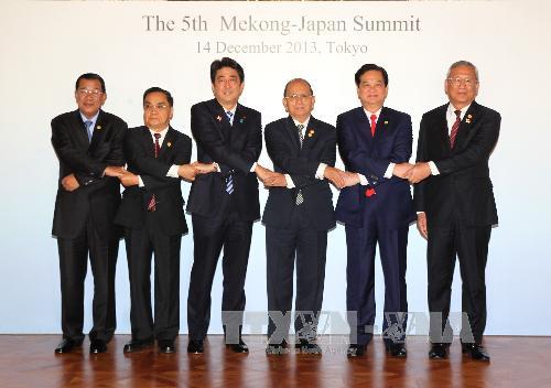 Thủ tướng Nguyễn Tấn Dũng tham dự hội nghị cấp cao ASEAN-Nhật Bản, cấp cao Mê Công-Nhật Bản