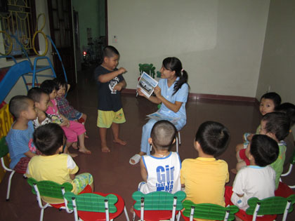 Tấm lòng cô giáo dạy trẻ tự kỷ