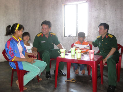 Ân nhân của buôn làng