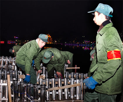 Để đêm pháo hoa thêm rực rỡ sắc màu