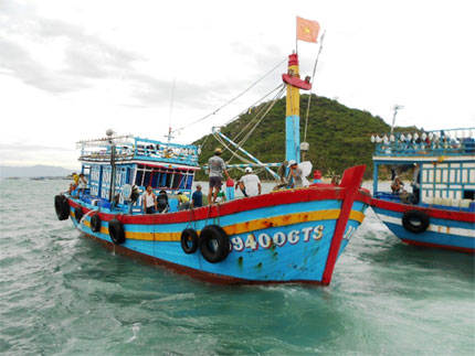 Mô hình tổ cộng đồng khai thác thủy sản trên biển của ngư dân Bình Định