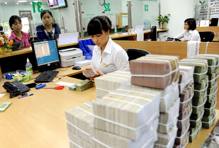 Vất vả cân đối thu, chi ngân sách