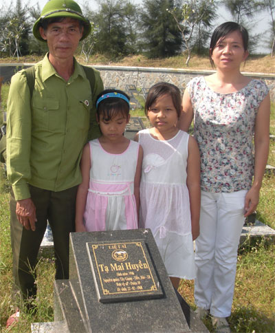 Người viết thư giúp... liệt sĩ