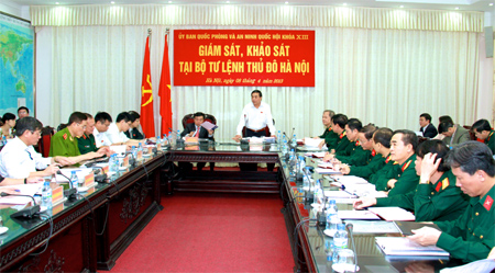 Làm việc với Bộ tư lệnh Thủ đô Hà Nội về quản lý, sử dụng, quy hoạch đất quốc phòng 