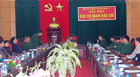 Nâng cao hiệu quả công tác tuyên truyền công tác QP-QSĐP trên địa bàn Quân khu 3