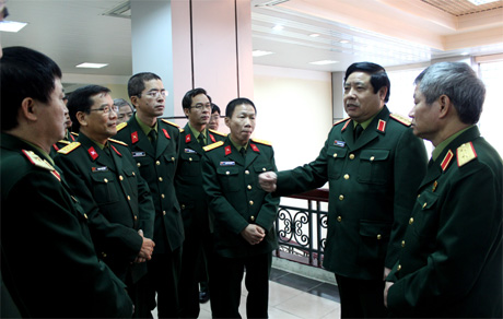 Nâng cao chất lượng và hiệu quả công tác tùy viên quốc phòng