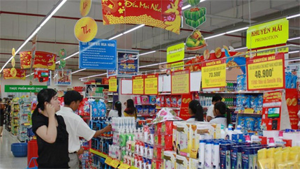 Thị trường Tết: Chợ lẻ tăng giá, siêu thị ổn định