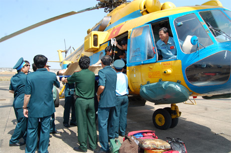 Bay cấp cứu đồng đội ngày 30 Tết