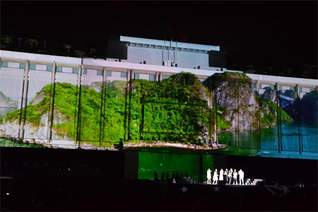 Dinh Thống Nhất rực rỡ sắc màu ánh sáng 3D